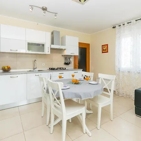 Apartamento Petra Pula